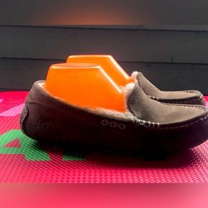 UGG Ansley Grey Women's Suede Indoor/Outdoor Moccasin Slippers Size 7